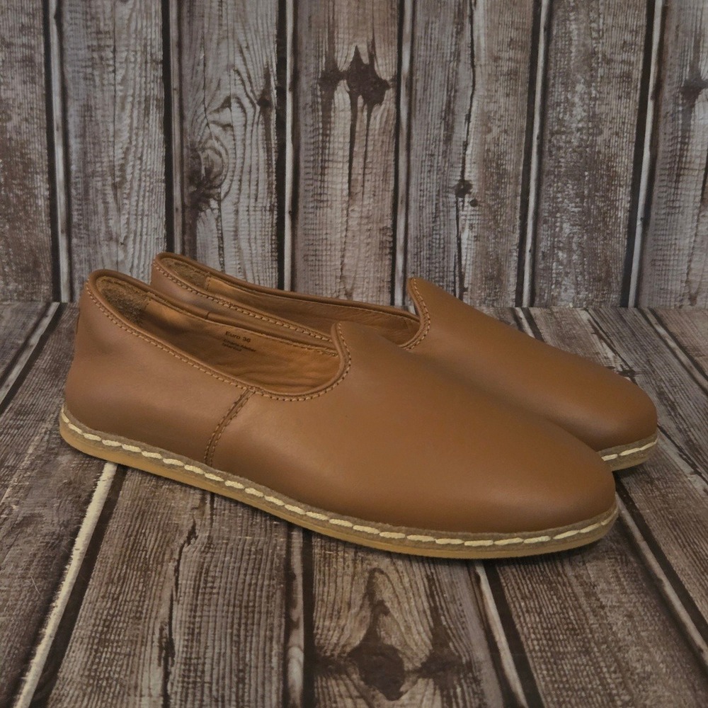 Sz 36 / 6 Womens Charix Camel Brown Leather Loafers Slip On Flats Shoes Worn 1X